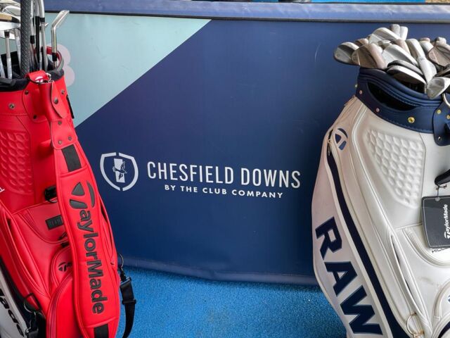 Another great fitting day in process, this time at the wonderful @chesfielddowns 

Where we're welcoming @taylormadegolf and @cobragolf today, where we have fittings booked in until 7pm

Action shots incoming...

#golf #golfer #golfbag #golffitting #customlabgolf #golfclubfitting #putterlab #golfaddict #golfing #golfstudio #BroctonHallGC #CustomFitStaffordshire  #CustomFitHertfordshire #CustomFitBedfordshire #golfclub #handbuiltclubs #handcraftedclubs #advancedclubfitting #taylormadegolf #cobragolf